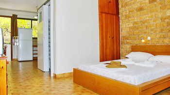 Lions2 Studios And Apartments Askeli Екстериор снимка