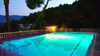 Lions2 Studios And Apartments Askeli Екстериор снимка